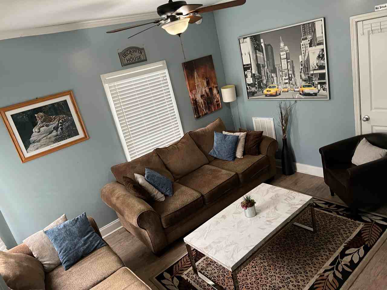 889 Beckwith St Sw #NA - Photo 7 of 11