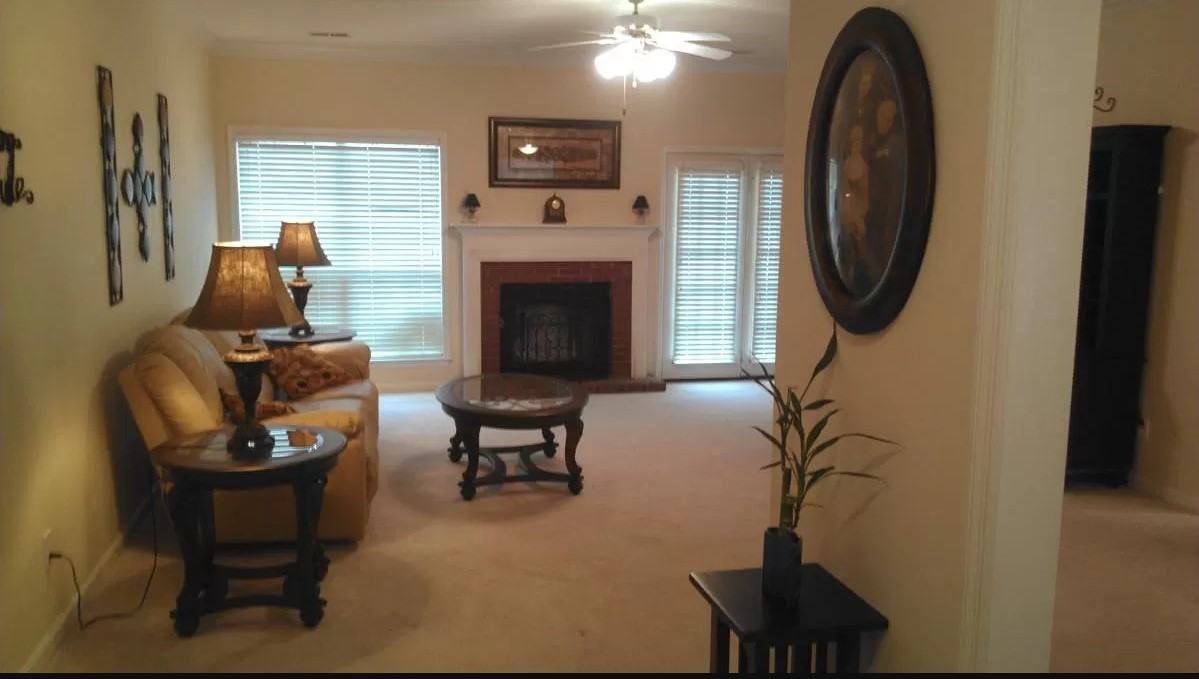 813 Halstead Ct Se #NA - Photo 2 of 14