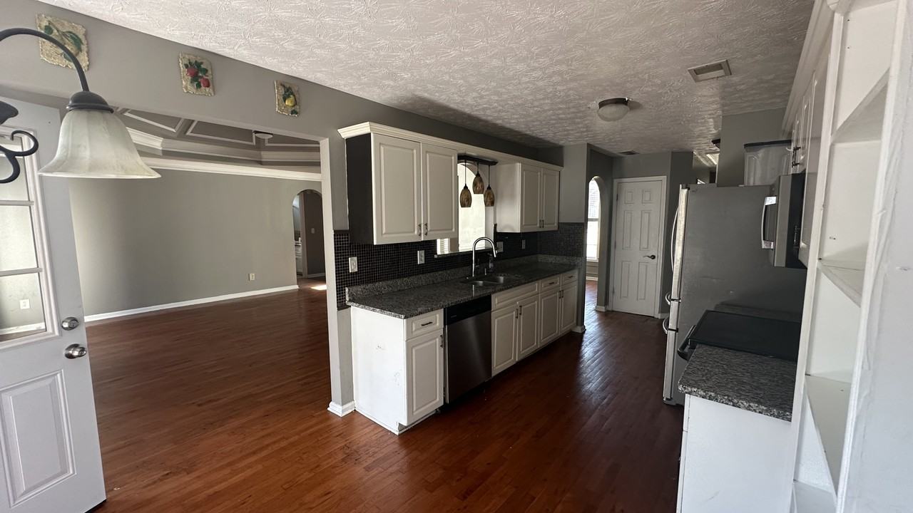 212 Towler Dr #NA - Photo 3 of 22