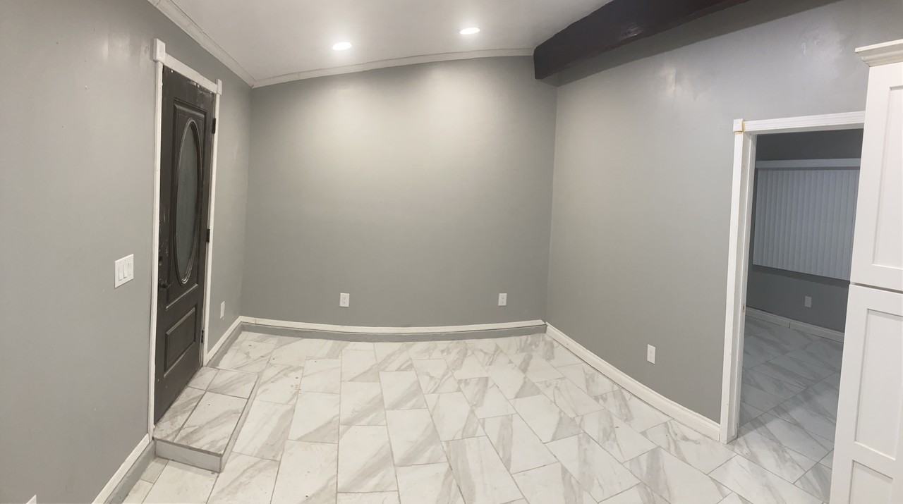 5426 Denver St Apt B #NA - Photo 5 of 8