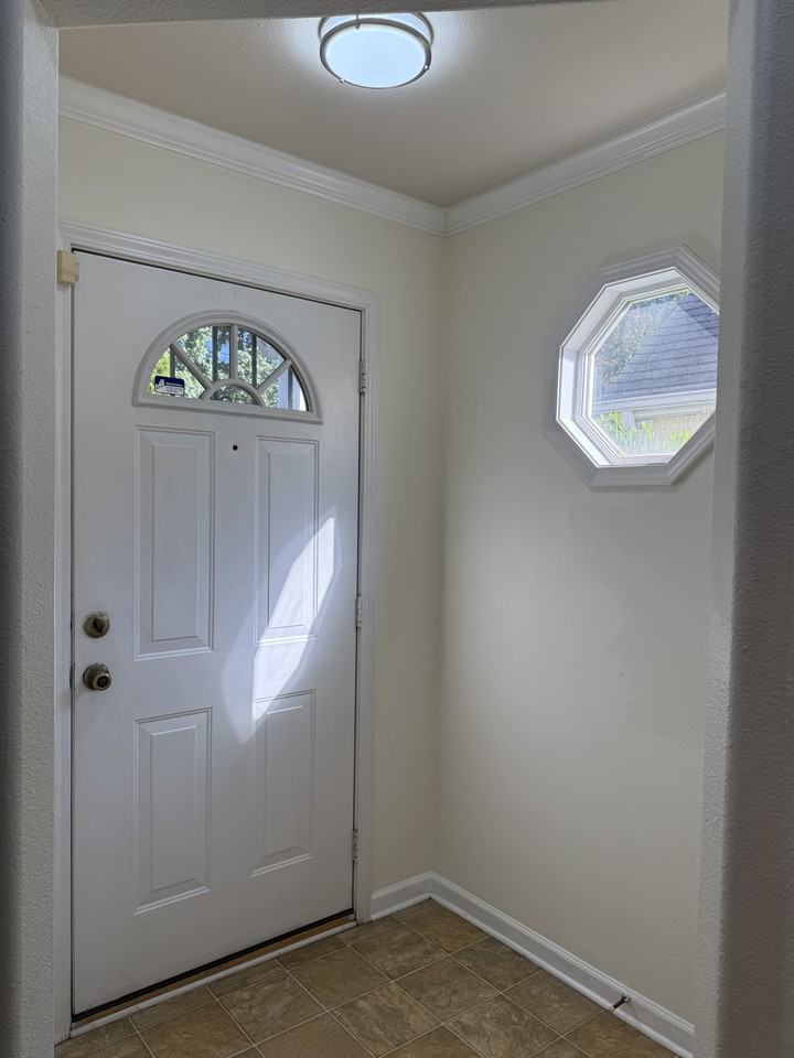 2809 Fountaingrass Ln #NA - Photo 2 of 27