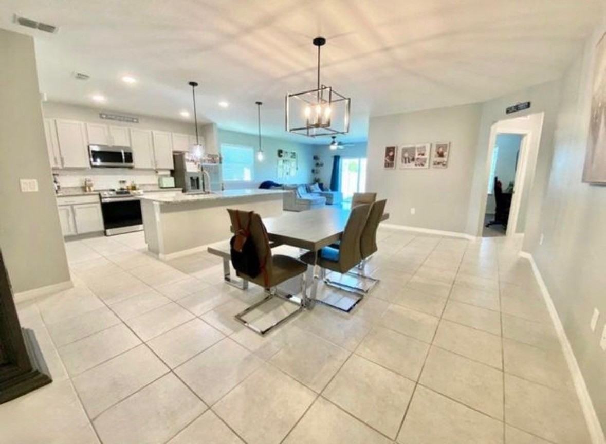 708 Corbin Cir Sw #NA - Photo 3 of 13