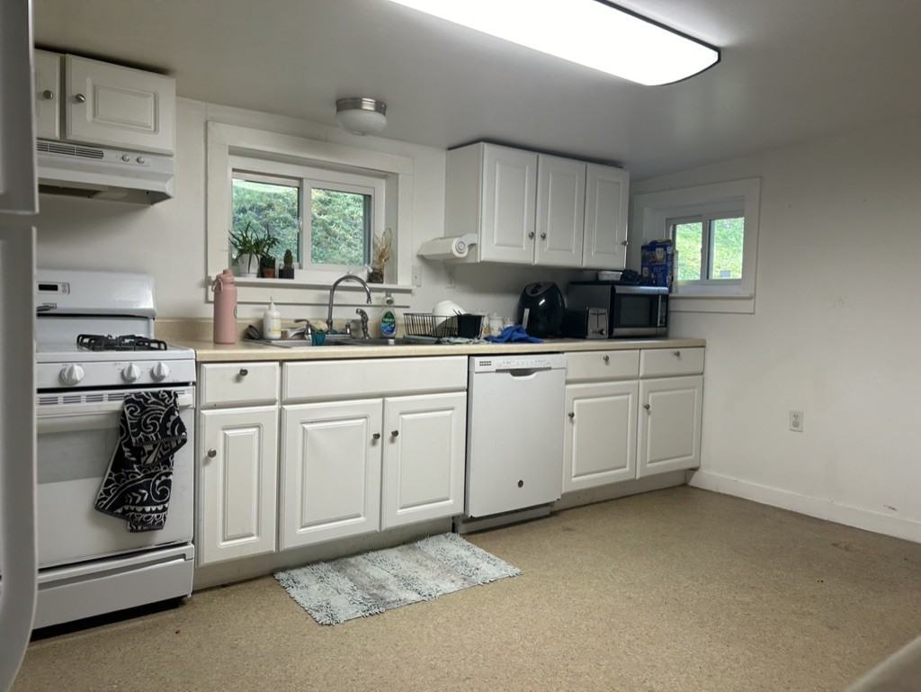 96 Vine St #NA - Photo 2 of 7