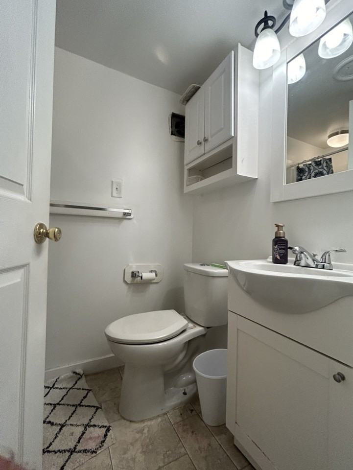 96 Vine St #NA - Photo 5 of 7