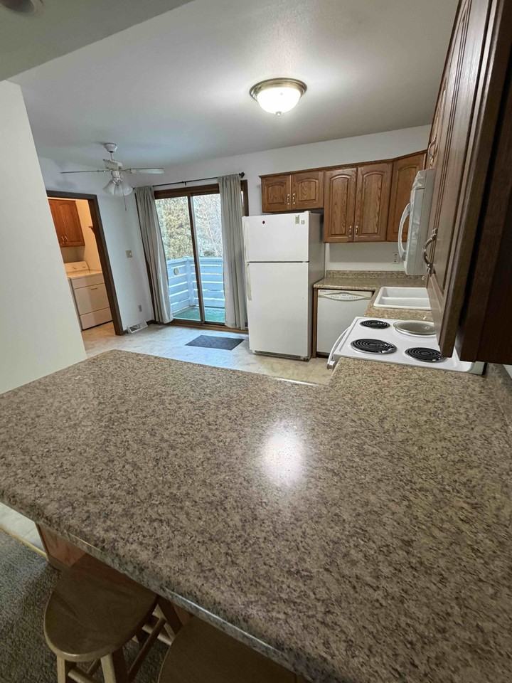 5221 W Loomis Rd #5221 - Photo 6 of 20