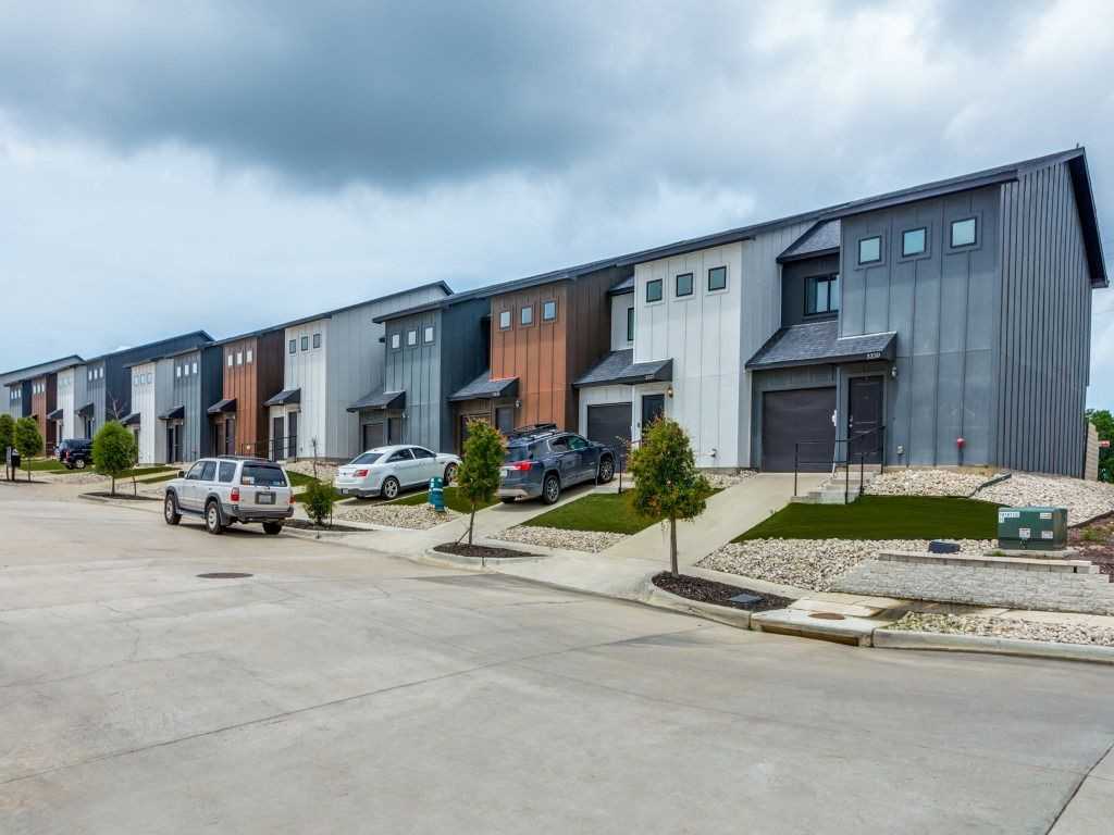 3305 Brambleton Hill Pl #3305 - Photo 2 of 22