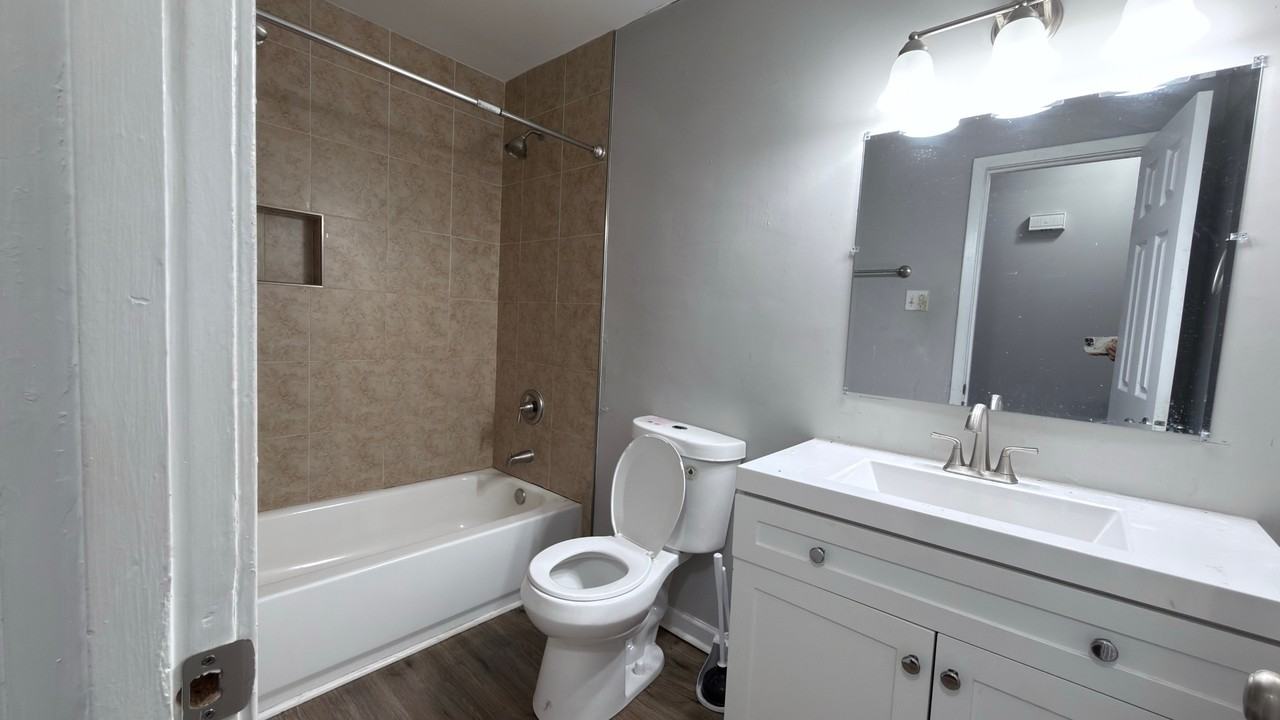 2900 Edsel Pl #1 - Photo 7 of 15