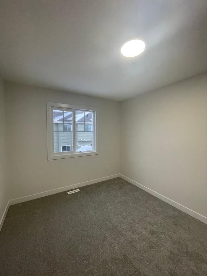 740 Daniels Way Southwest #22 - Photo 4 of 20