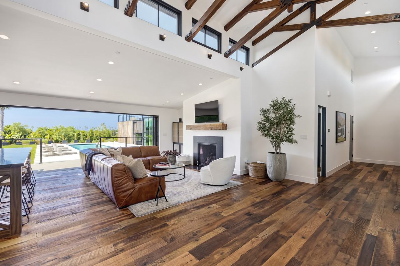 6711 Wandermere Road - Photo 3 of 27