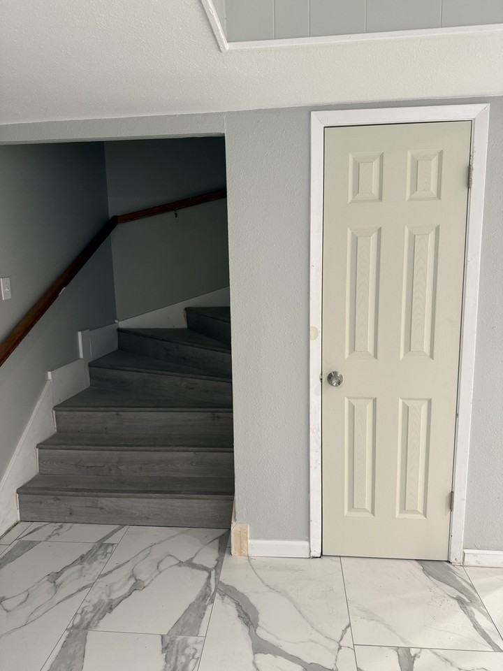 510 W Byrd Blvd #512 - Photo 6 of 8