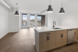 100 Chicago Ave - Photo 1 of 1