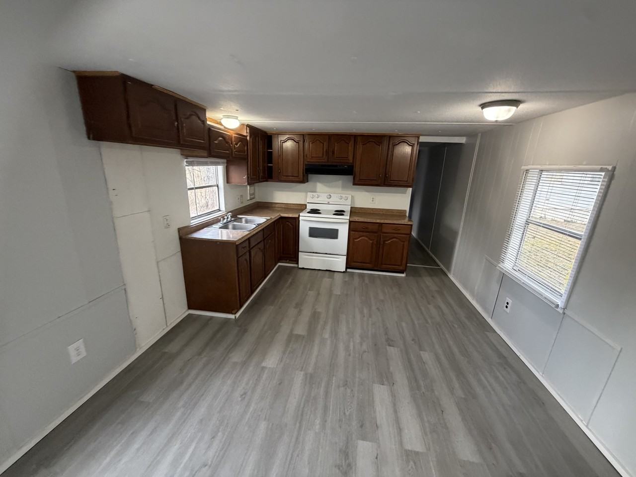 40 Mcilwain Rd #1 - Photo 5 of 12