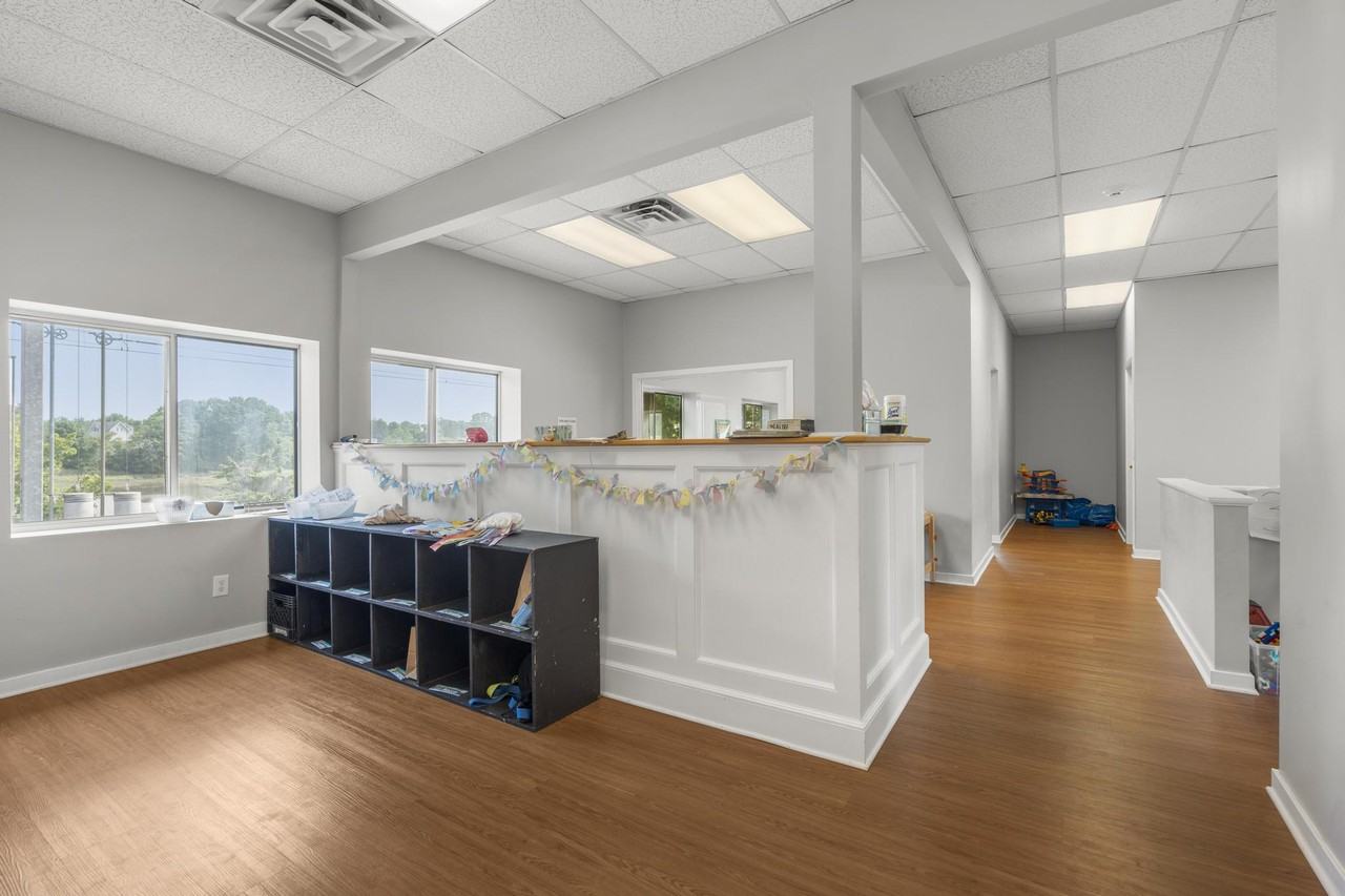 151155 Meadow St #6 - Photo 3 of 24