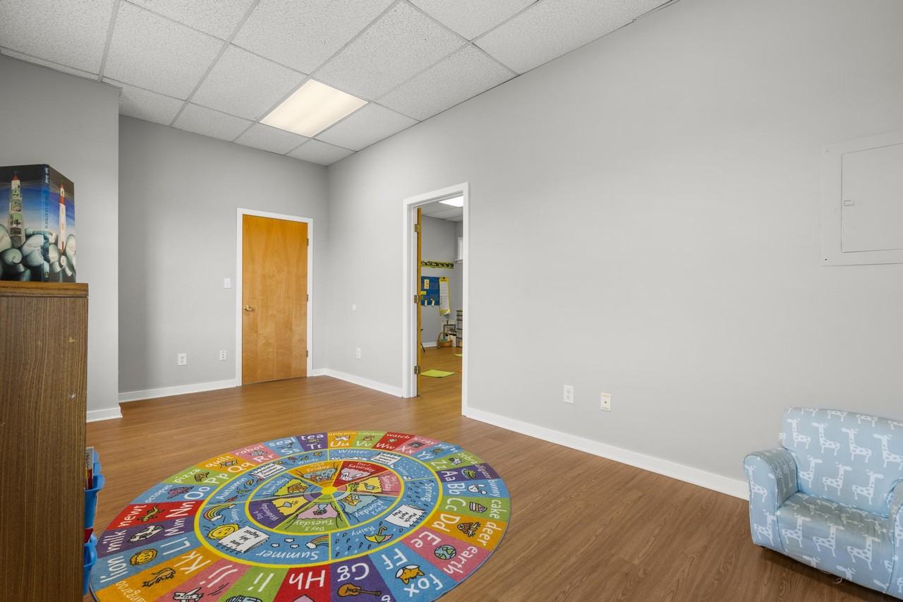 151155 Meadow St #6 - Photo 6 of 24