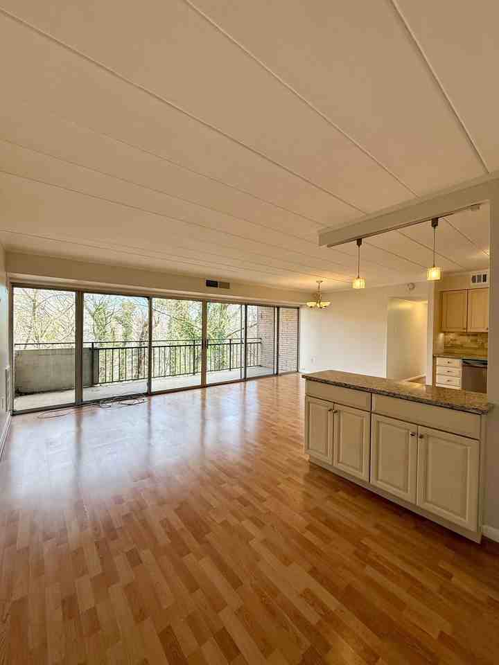 2300 Riddle Ave #208 - Photo 6 of 25