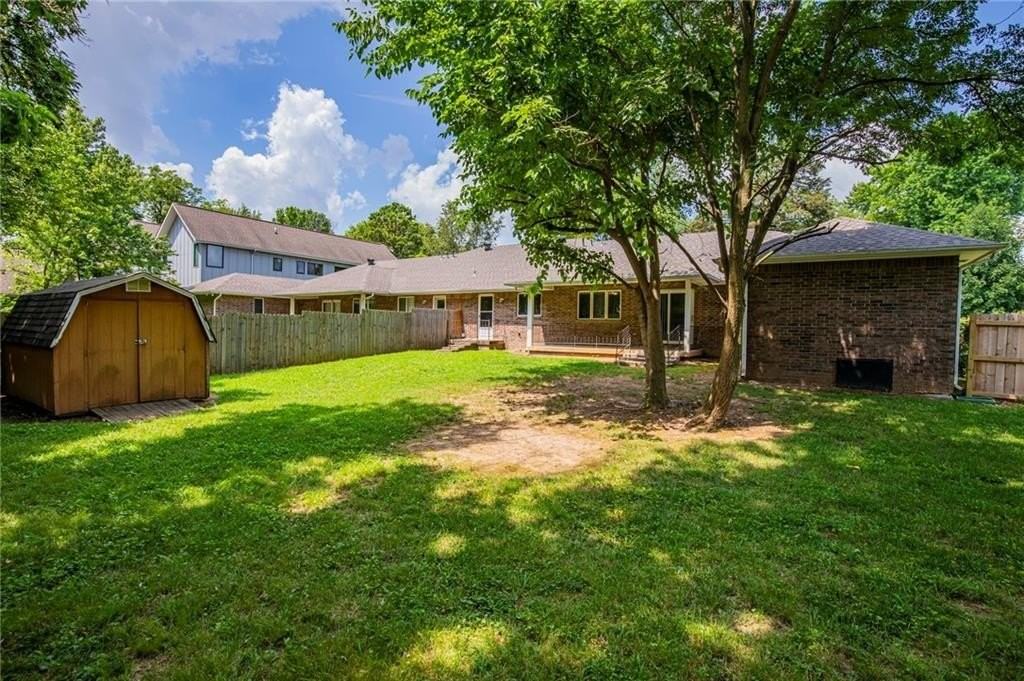 301 Sw C St - Photo 4 of 24