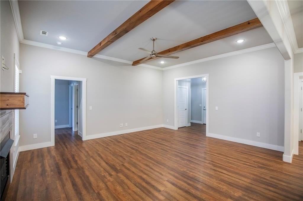 1013 Estes Dr - Photo 7 of 27