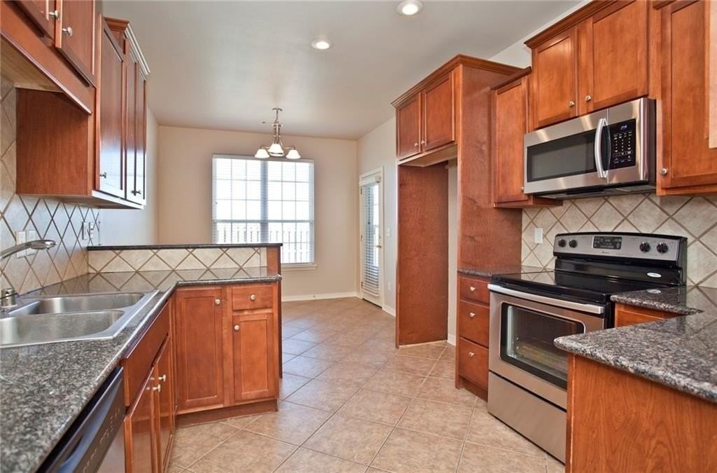 3004 Sw Camden Dr - Photo 3 of 33