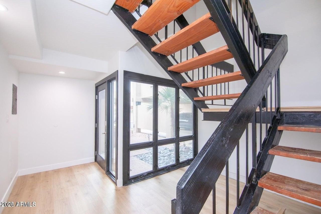 5621 N 79th St Unit 5 #5 - Photo 5 of 27