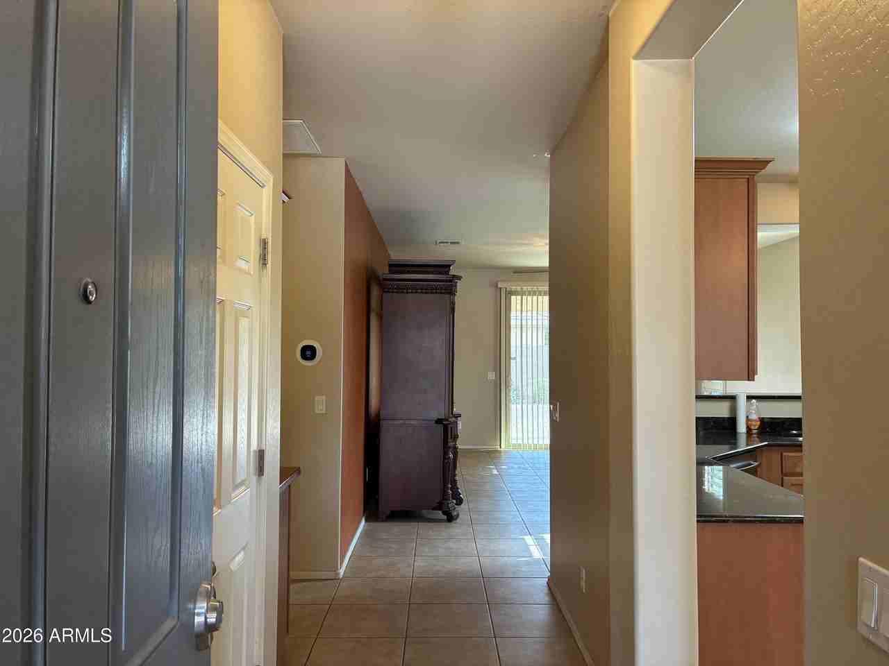 8011 S 70th Dr - Photo 4 of 39