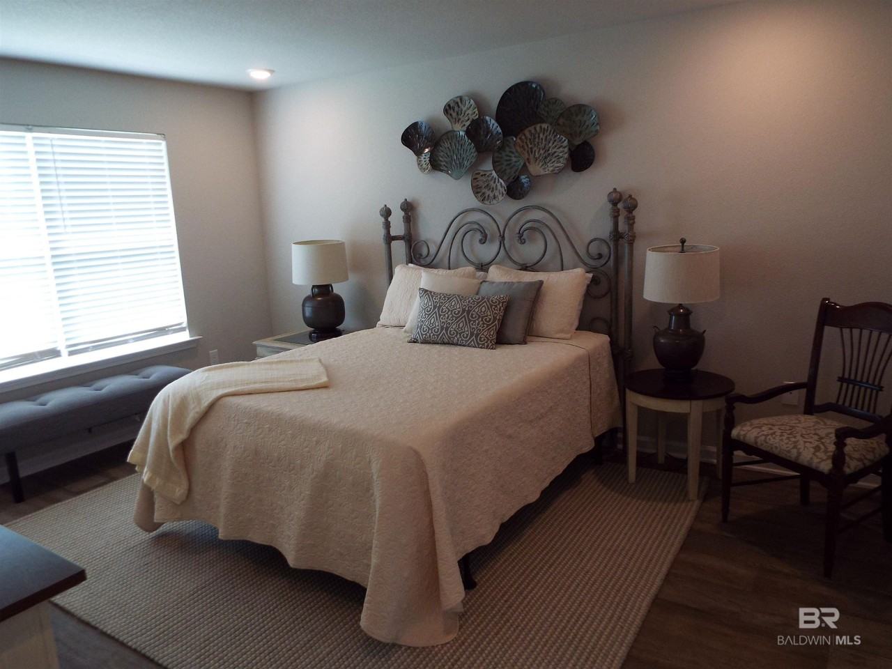 23333 Shadowridge Dr - Photo 7 of 21