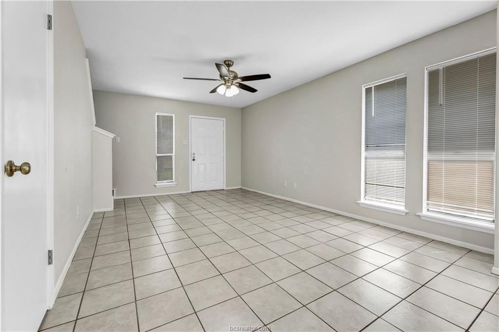 1520 Hawk Tree Dr #C - Photo 2 of 14