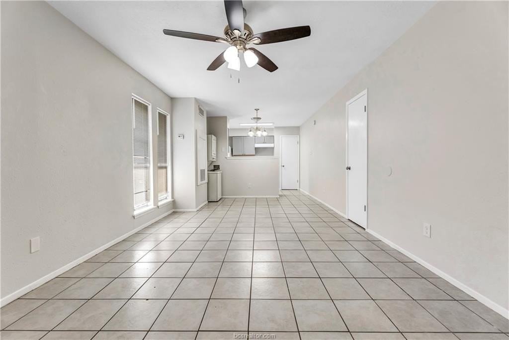 1520 Hawk Tree Dr #C - Photo 3 of 14