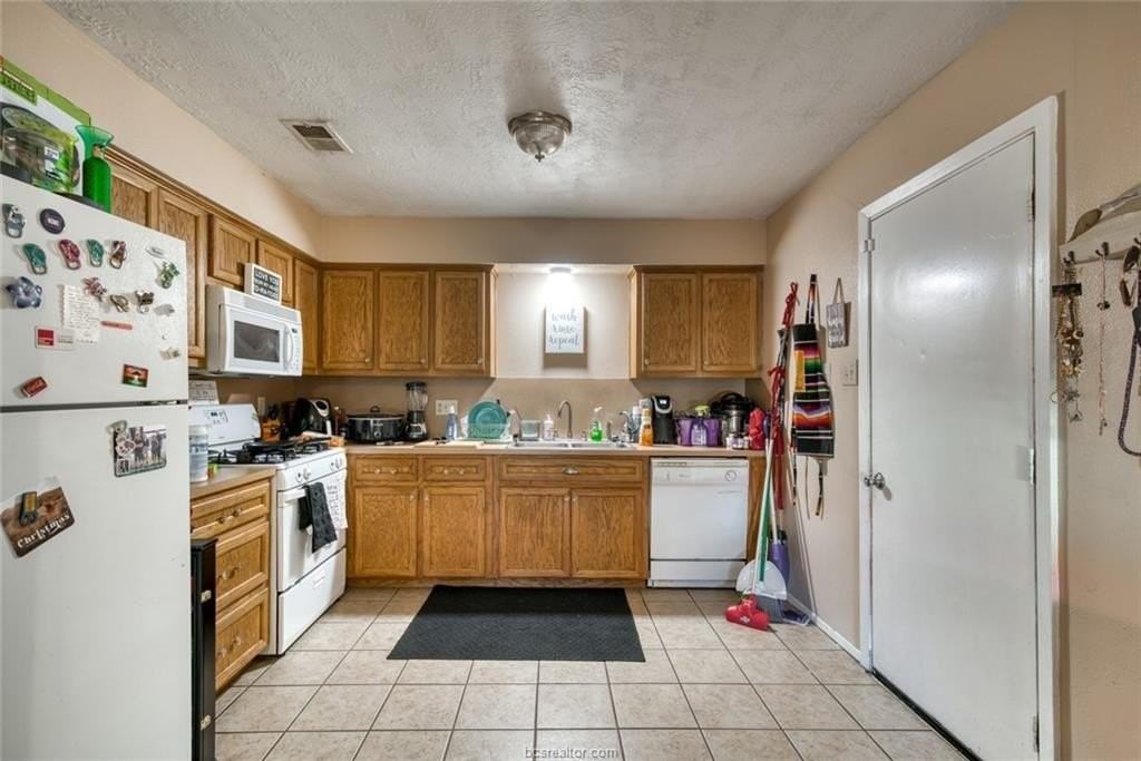 1106 Taurus Cir - Photo 2 of 15