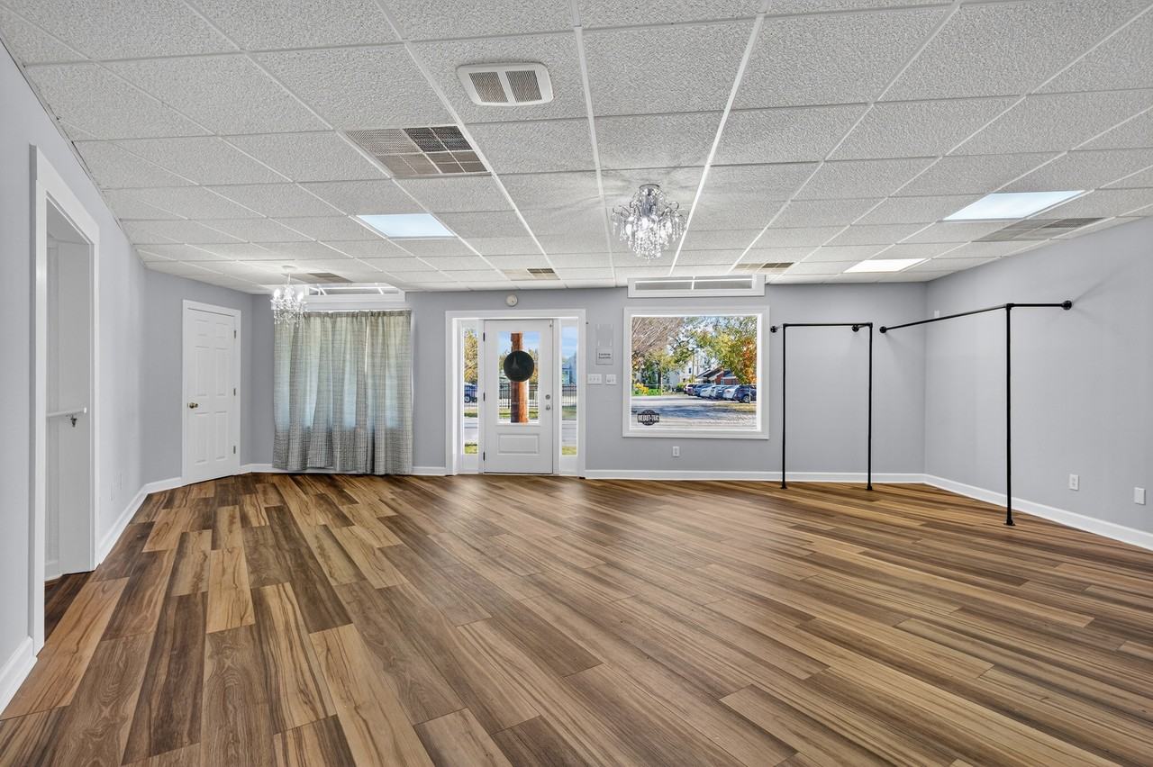 623 Hancock St #1 - Photo 4 of 50