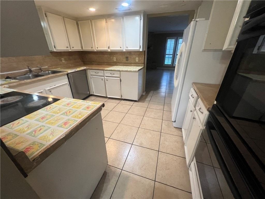 97 Lake Shore Dr - Photo 4 of 18