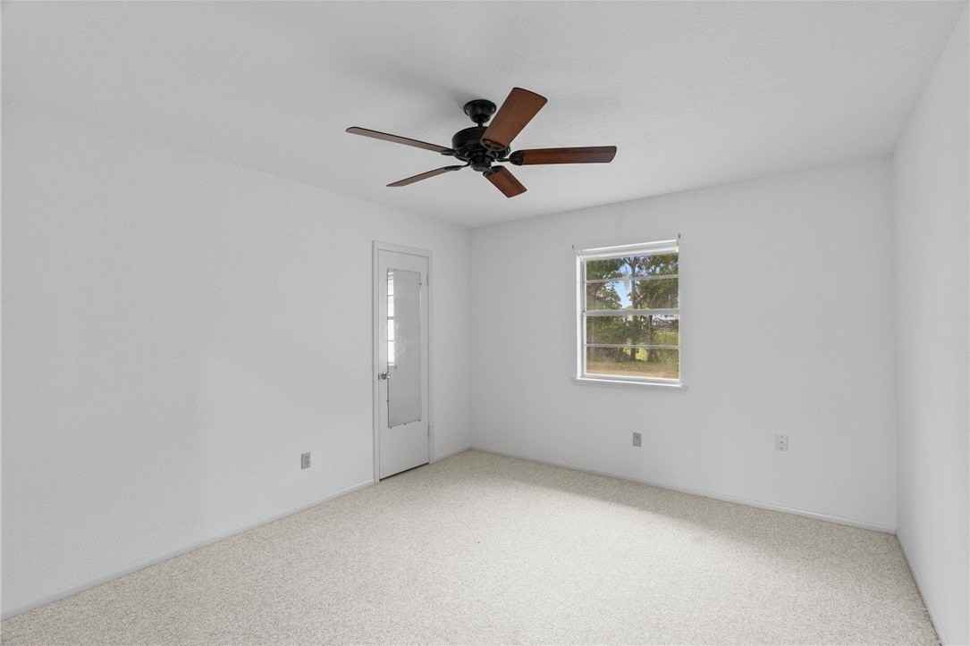 3414 Tahiti Dr - Photo 5 of 15