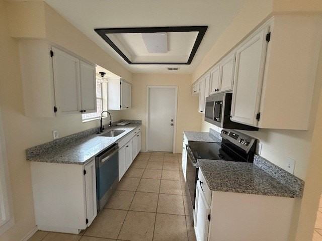 2137 Meadowlight Pkwy - Photo 4 of 10