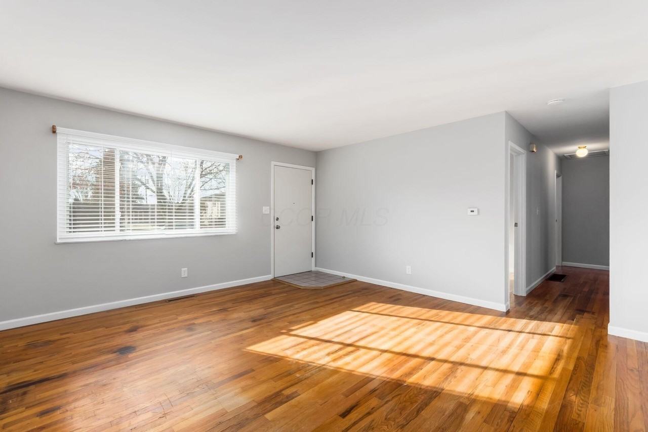 5340 Carolyn Dr - Photo 3 of 16