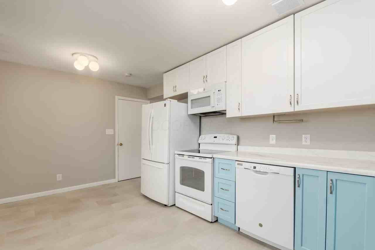 5340 Carolyn Dr - Photo 5 of 16