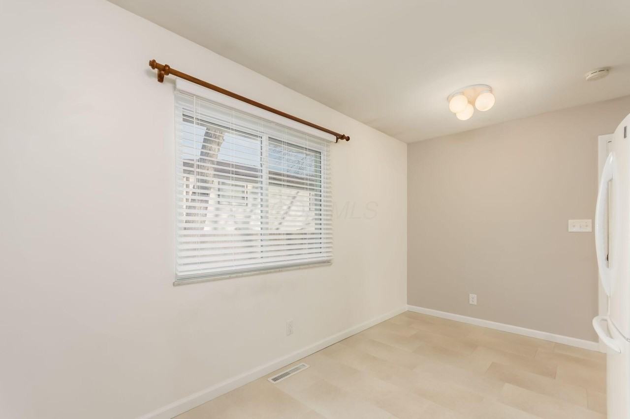 5340 Carolyn Dr - Photo 6 of 16