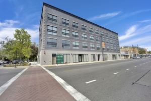 featured image of 4350 W Lawrence Ave #303