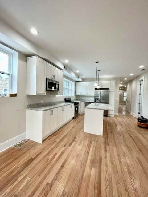 5506 N Glenwood Ave #2 - Photo 4 of 17