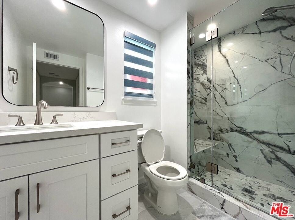 12105 Falcon Crest Way - Photo 5 of 45