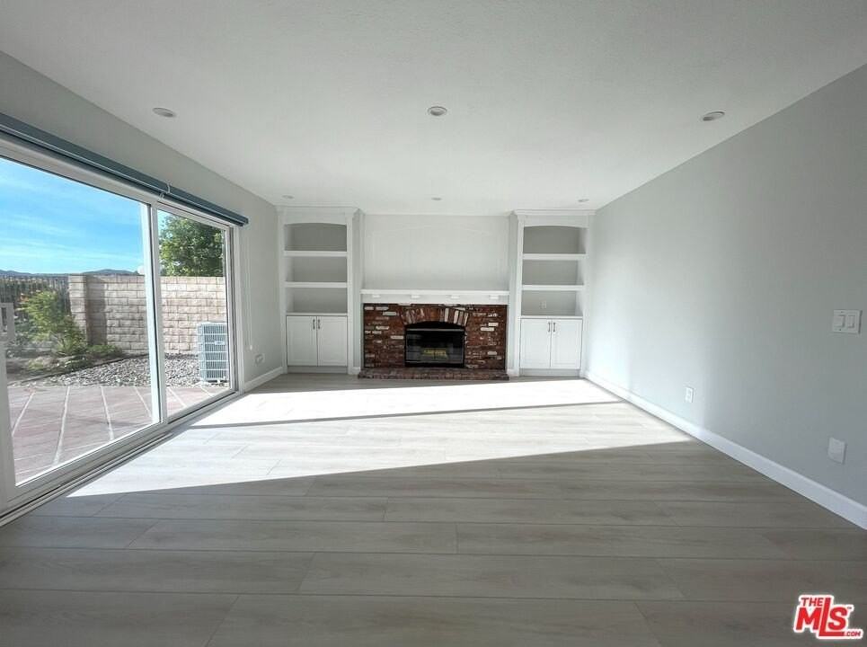 12105 Falcon Crest Way - Photo 6 of 45