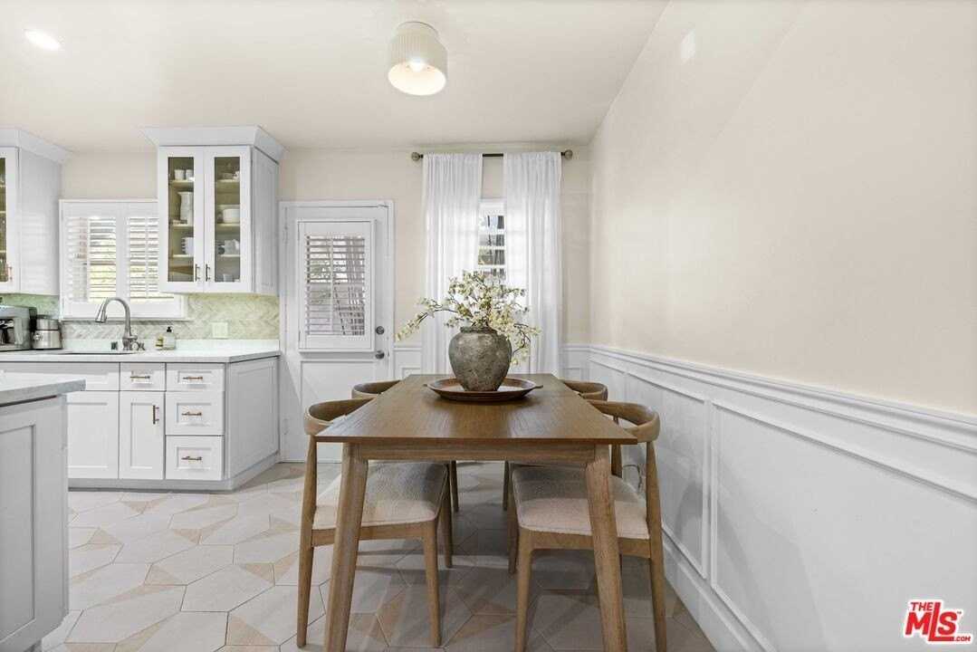 1325 Washington Ave Apt C #C - Photo 4 of 22