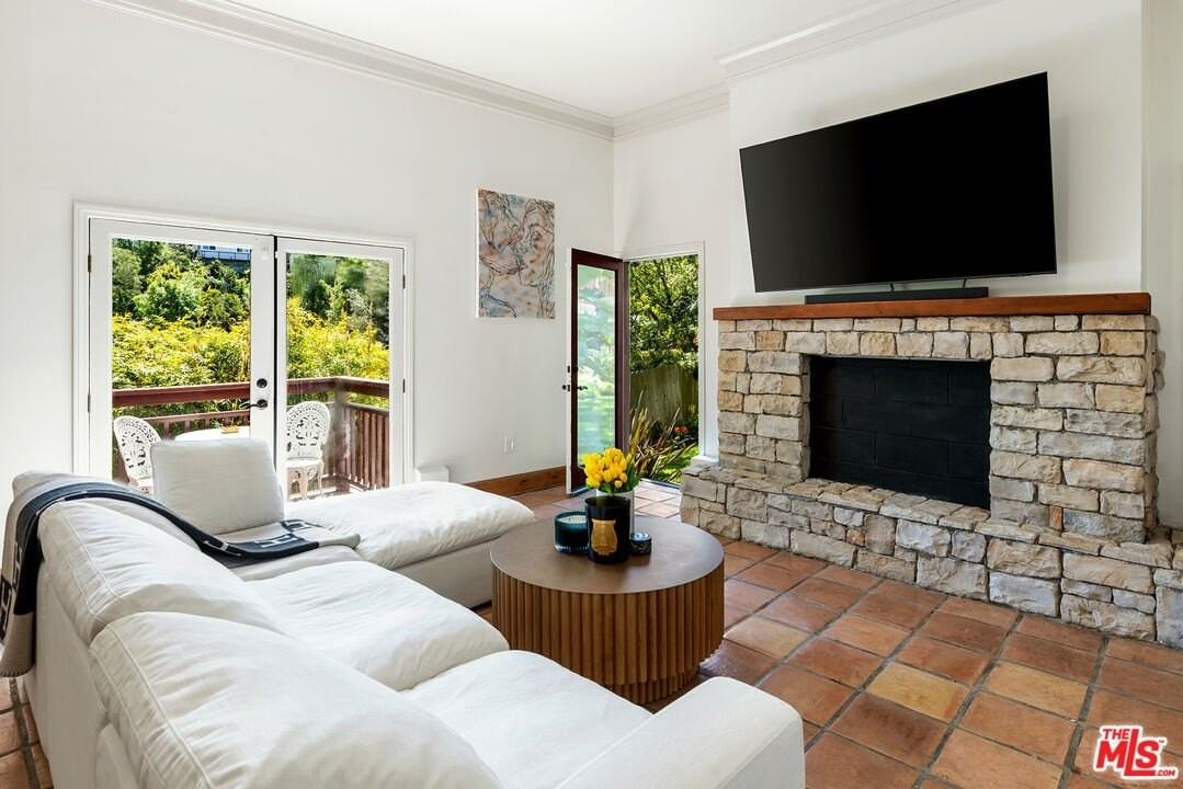 2251 Sunset Heights Dr - Photo 4 of 23