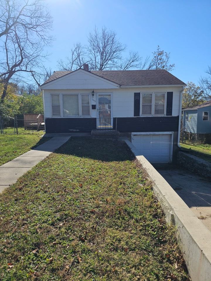 1345 E 83rd Ter #1 - Photo 2 of 15