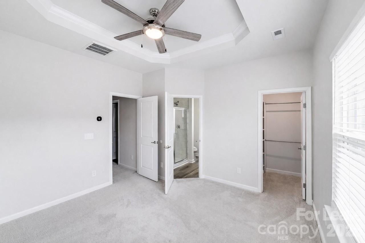 2303 Autumn Olive Ln - Photo 5 of 28