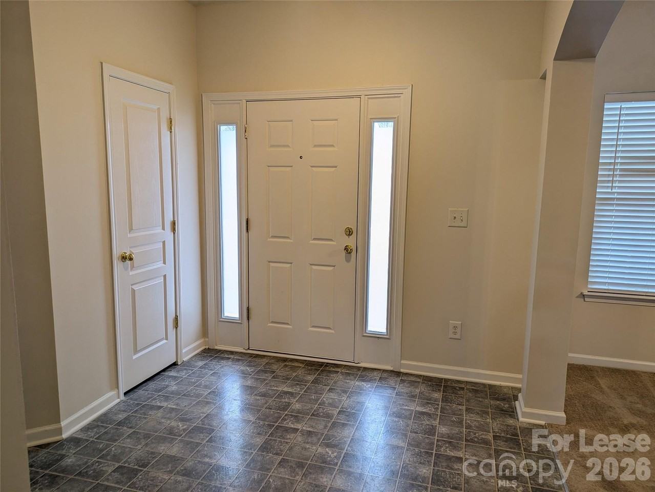 11108 Aprilia Ln - Photo 2 of 29