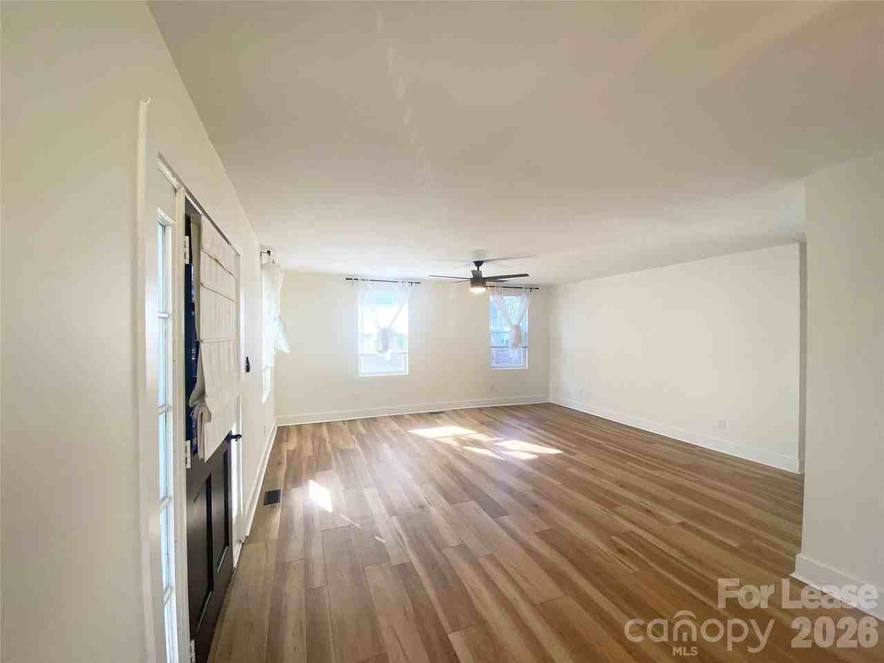 1817 Rush Wind Dr - Photo 2 of 25