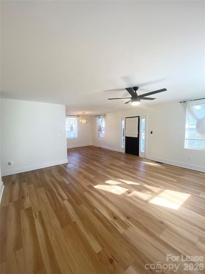 1817 Rush Wind Dr - Photo 4 of 25