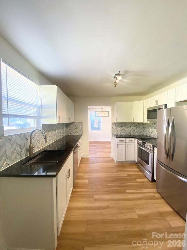 1817 Rush Wind Dr - Photo 7 of 25