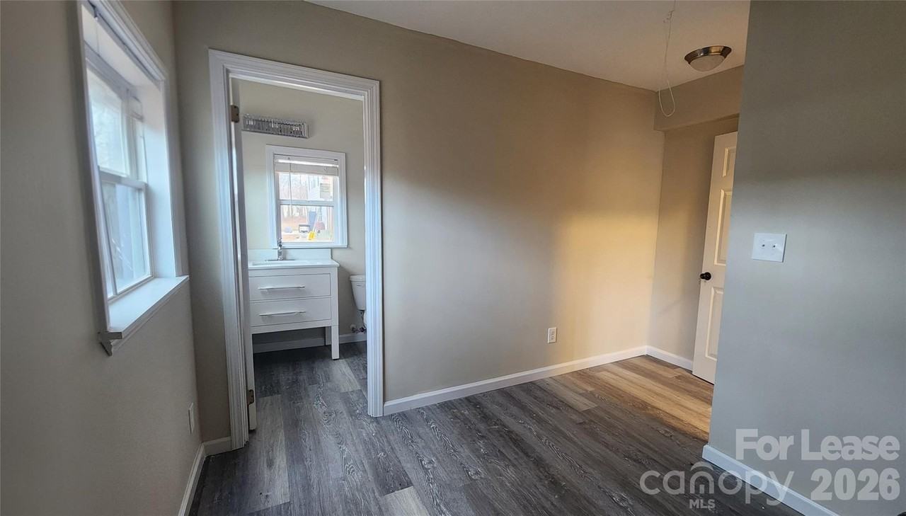 118 Fisherman Cove Rd - Photo 5 of 12