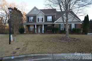 910 Springwood Dr - Photo 1 of 1