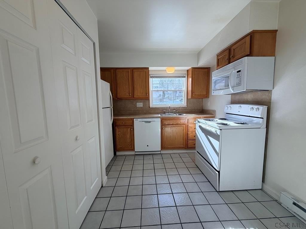 402 Southmont Blvd - Photo 2 of 14